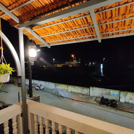 Calvin'S Inn Kochi Exterior foto